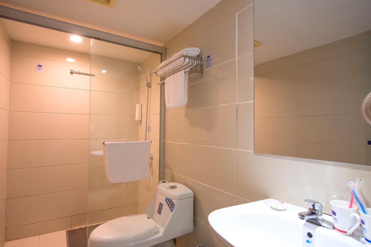 Hanting Express Shanghai Lujiazui Minsheng Road エクステリア 写真