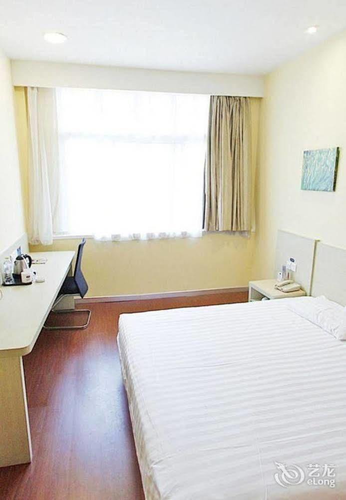Hanting Express Shanghai Lujiazui Minsheng Road エクステリア 写真